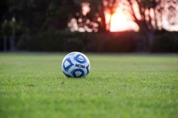 FIFA在卖世界杯，你敢信？（配图示意）
